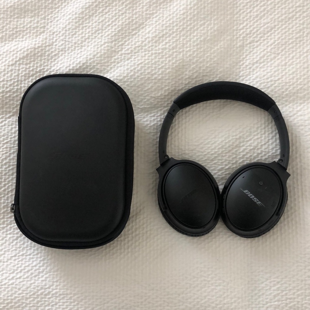 Brand New Bose Noise Cancelling Headphones